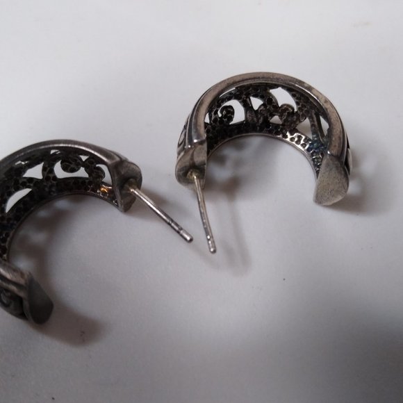 Vintage Metal Half Hoop Earrings - Picture 10 of 13